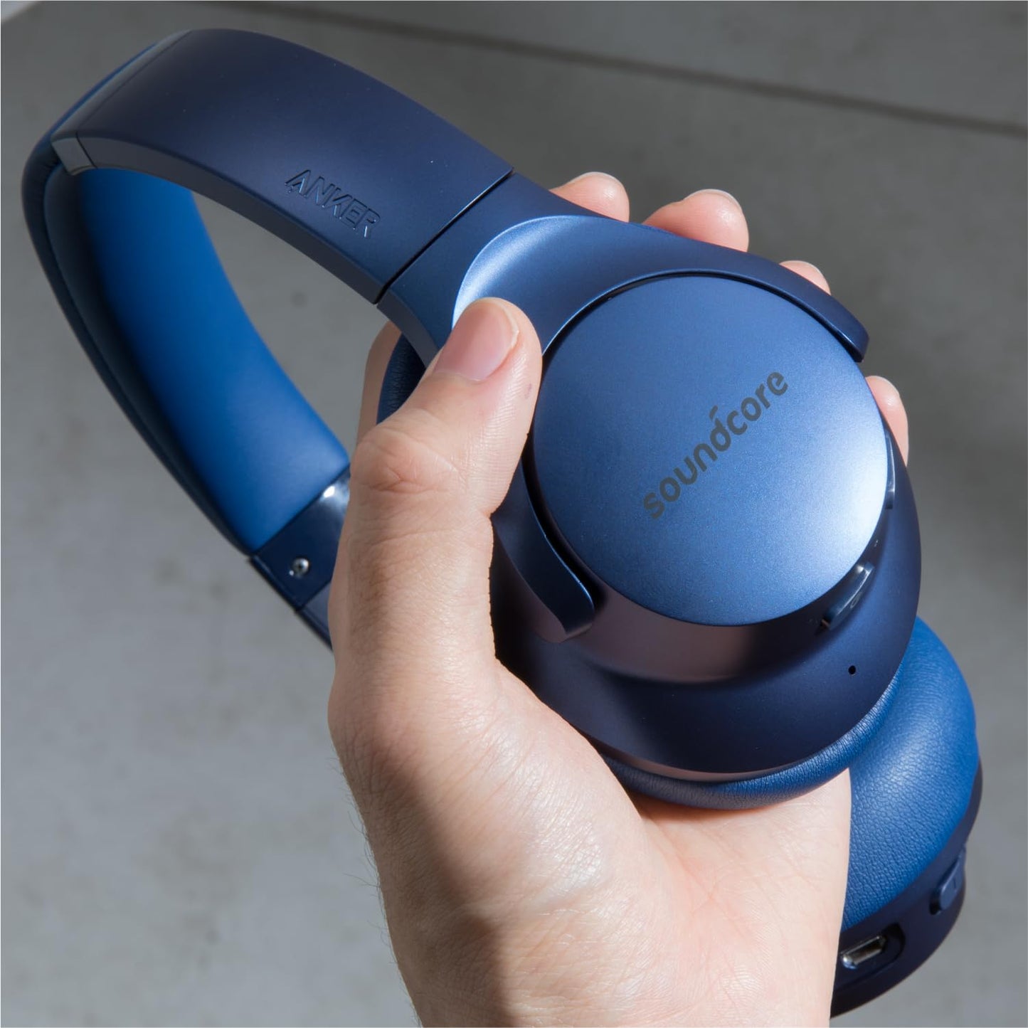 Soundcore Anker Life Q20 Hybrid Active Noise Cancelling Headphones, Wireless Over Ear Bluetooth Headphones, 60H Playtime, Hi-Res Audio, Deep Bass, Foam Ear Cups, Travel, Office, USB-C Charging