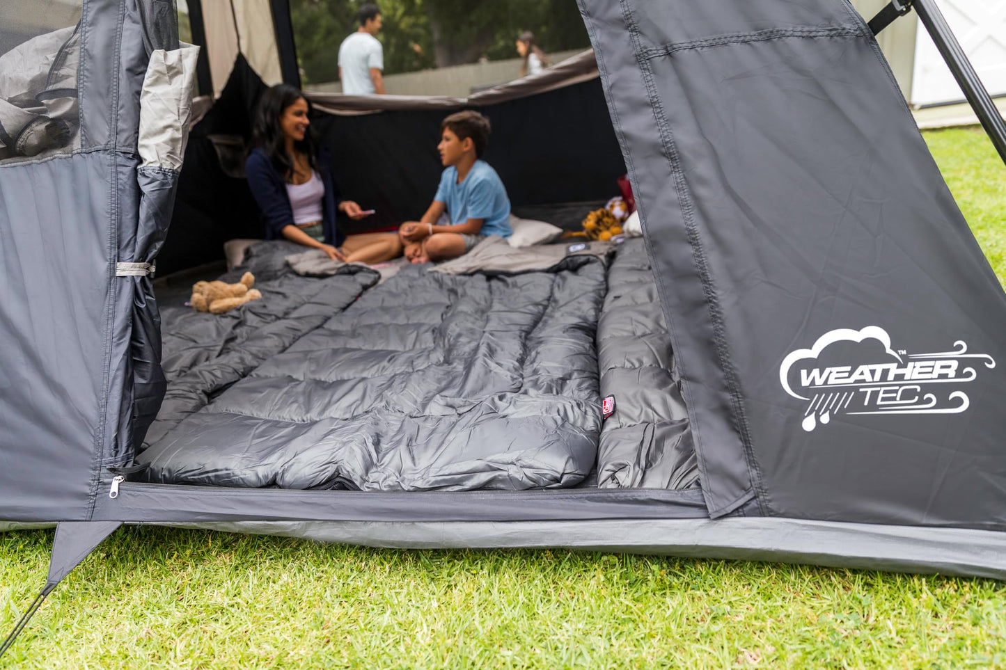 Coleman Instant Tent with 1-Minute Setup, 4/6/8/10 Person Tent with Pre-Attached Poles, Air Vent, & Carry Bag